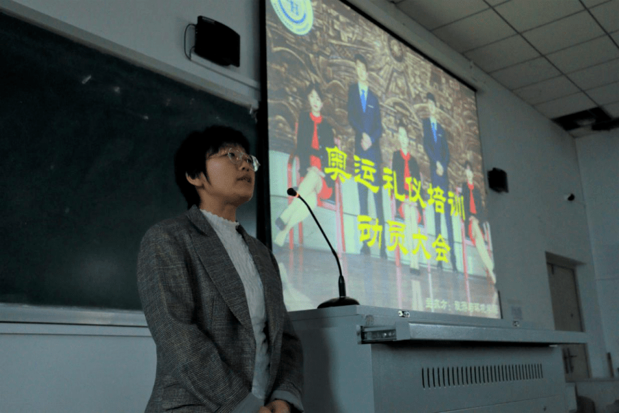 KY开元·(中国)集团-
旅游与情况学院2020年度奥运礼仪培训发动大会圆满竣事(图12) KY开元·(中国)集团-
旅游与情况学院2020年度奥运礼仪培训发动大会圆满竣事(图12)